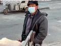 老板用碗刀削面换大叔一颗白菜:看他没吃饭,怕直接给他被拒