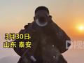 小伙云海前吹唢呐泰山秒变花果山 :不吹一段对不起爬的5个小时