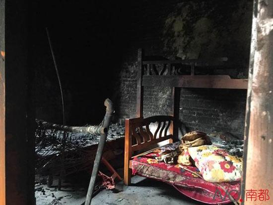 凶犯杀人后，还放火想烧毁前女友的家。