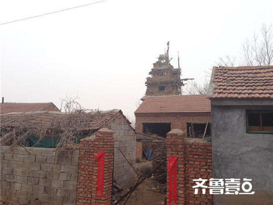 中午，齐鲁壹点记者来到这座“移动城堡”，进行探访。