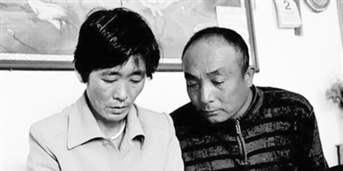 请给一个母亲应有的尊重 来源:兰州晨报 记者 阎世德 芦海清并非孤儿