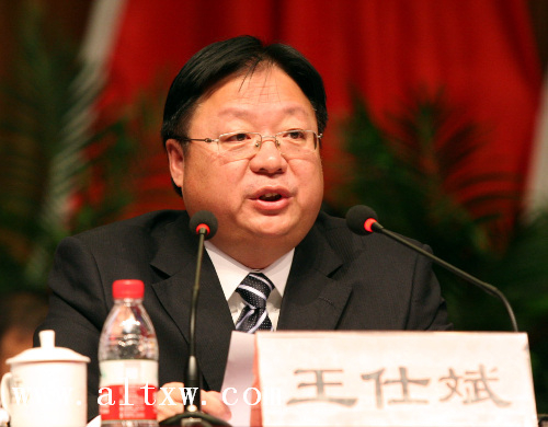 阿勒泰市委书记王仕斌。资料图