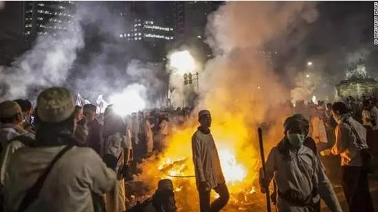 11月4日印尼雅加达的游行示威