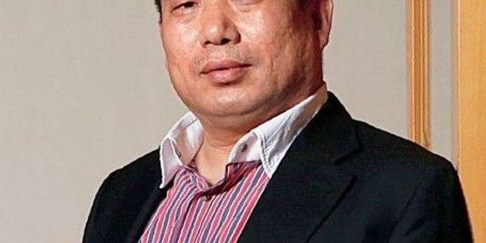 河南首富被举报打击报复下属_手机新浪网