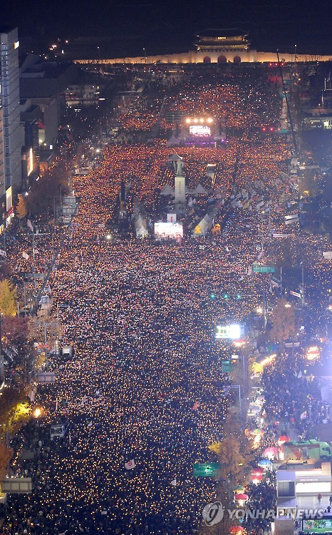 韩国民众的反朴槿惠集会