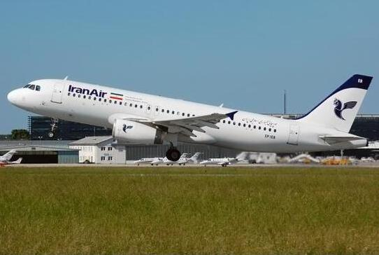 资料图：伊朗航空公司A-320客机。