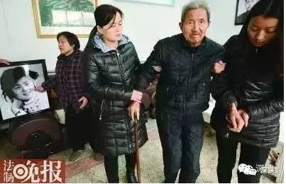 去年4月，郭建民夫妇还在为寻女奔波，如今两位老人均离世