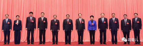 图为江苏省委新一届省委常委。