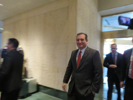 克鲁兹会谈后接受媒体采访