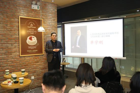 人民网舆情监测室常务副总监、《网络舆情》副总编辑单学刚