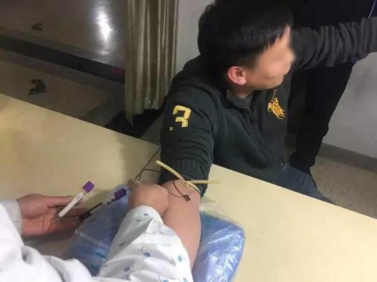 结果，潘某血液中酒精浓度为215mg/100ml，涉嫌醉酒驾驶。