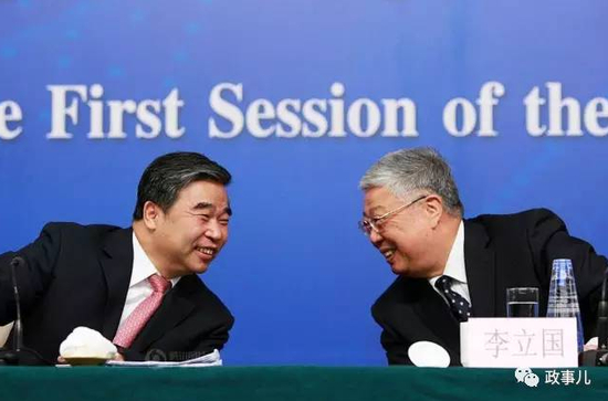 李立国（右）与窦玉沛