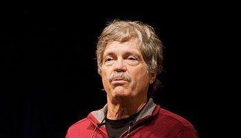 2003年获得图灵奖。在面向对象编程和窗口式图形用户界面方面作出了先驱性贡献。