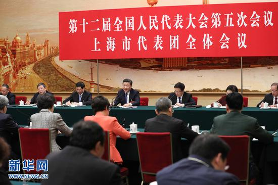 　　3月5日，中共中央总书记、国家主席、中央军委主席习近平参加十二届全国人大五次会议上海代表团的审议。新华社记者 王晔 摄