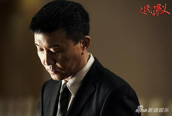 吴刚饰演李达康