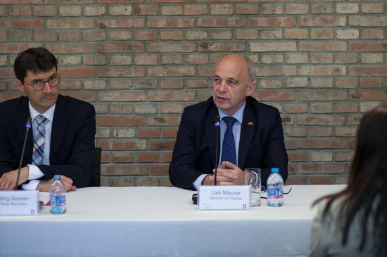 瑞士联邦委员兼财政部长于利·毛雷尔 布先强/摄影