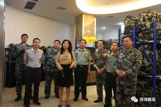 （曹均章[右]，资料图）