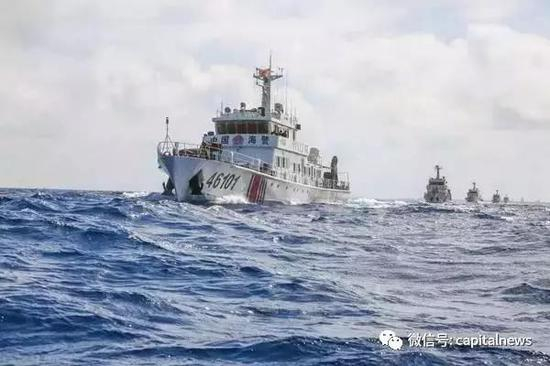 肖杰曾用三个词来形容三沙的工作条件：条件艰苦、敏感复杂、史无前例。