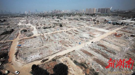 改造中的鸭子铺片区。（资料图片）