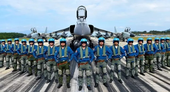  海军南海舰队航空兵某飞行团&nbsp;