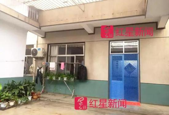 徐家的院子被打扫得很干净，但是十分冷清 图片来源：红星新闻