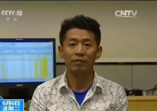 ▲“五行币”系列传销组织头目宋密秋从印尼缉捕回国