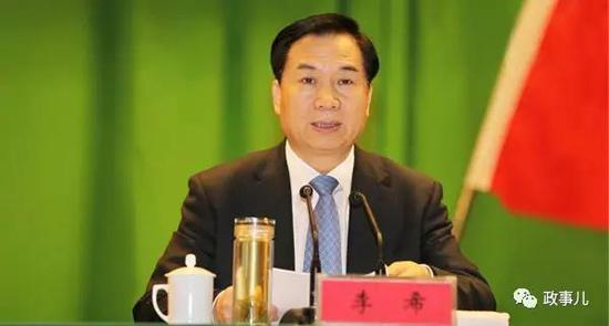 2015年5月，李希任辽宁省委书记，全面扛起了净化辽宁政治生态的重任。