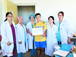 每去一个地方，阿飞都会去当地医院宣传