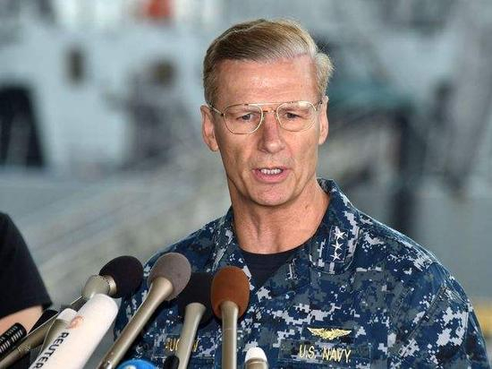 美国海军第七舰队司令、三星中将约瑟夫·奥库安。（新华/法新）