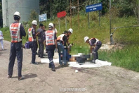 司机路边解手误引爆炸弹身亡