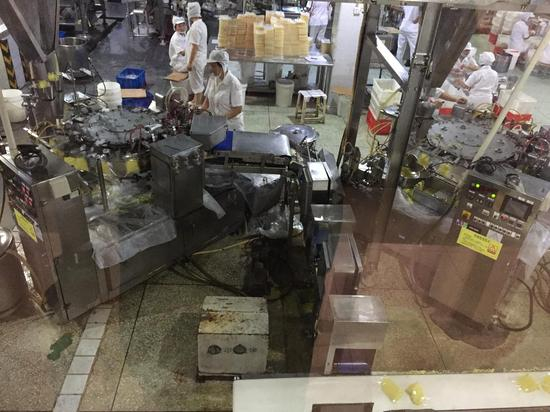 南街村鲜湿面厂车间