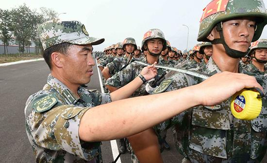 党的十八大以来，用制度选人用人带来的幸福红利，如一场场春雨惠泽广大官兵。东方IC 资料