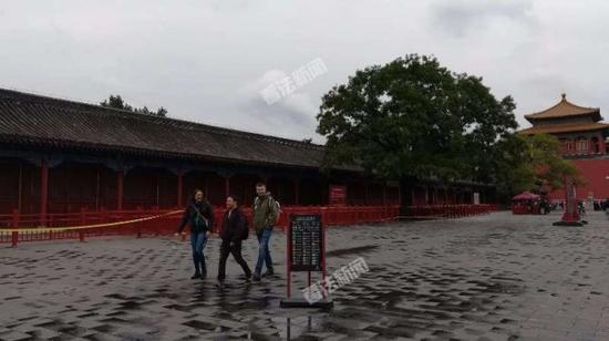 故宫现场售票窗口全部关闭 摄 法制晚报·看法新闻记者 李洁