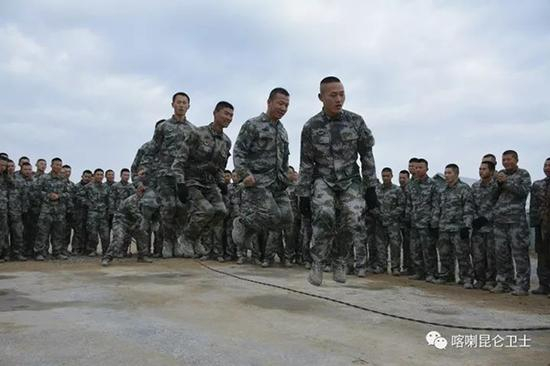 不玩王者荣耀了，咱去玩跳绳！