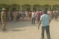 印度制糖厂烧废料 300学生中毒