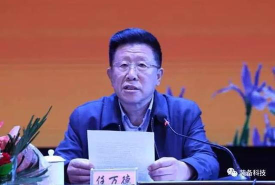 原总装后勤部部长任万德同志宣读了程开甲院士致基地的信。