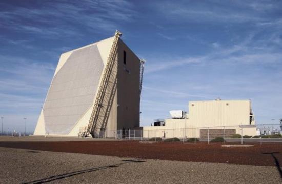 美国“铺路爪”雷达，探测距离一般可达5000公里。