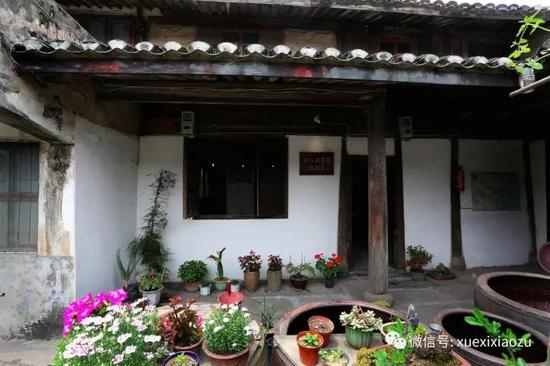 如今，张人亚故居已修缮一新，成为红色教育基地（照片由宁波市北仑区霞浦街道党工委提供）