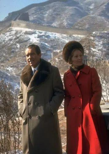 ▲尼克松游览长城。