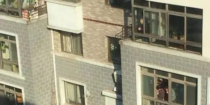 你跳我也跳 小两口吵架吵过火双双跳楼致1死1