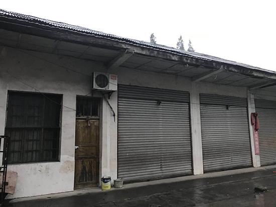 罗某杰家房门紧闭。