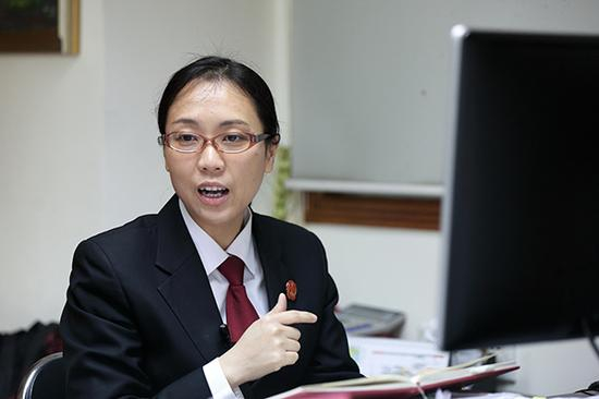 陈海仪在合议案件。