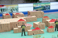 厦门查高档假烟2.3万条