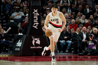 杨瀚森3分3板2助5犯 开拓者险胜火箭 阿夫迪亚赛季新高41分