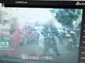 的哥包子店门前遭铁链锁车 店老板:没锁住,我是怕影响生意