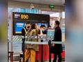 晚1分钟登机遭拒 宝妈大闹杭州机场:奶都被气没了