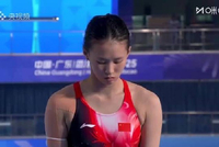 全运会跳水女子10米跳台预赛：陈芋汐五跳总分382.15，第一名晋级半决赛
