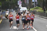 全运会历史首个跨境马拉松何杰夺冠