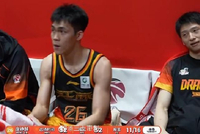 上海送江苏3连败 王哲林16+8 古德温25+12 庞峥麟新高32分