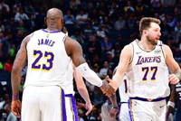 正互动直播NBA常规赛：首节湖人15-28快船 詹姆斯7分东契奇5分